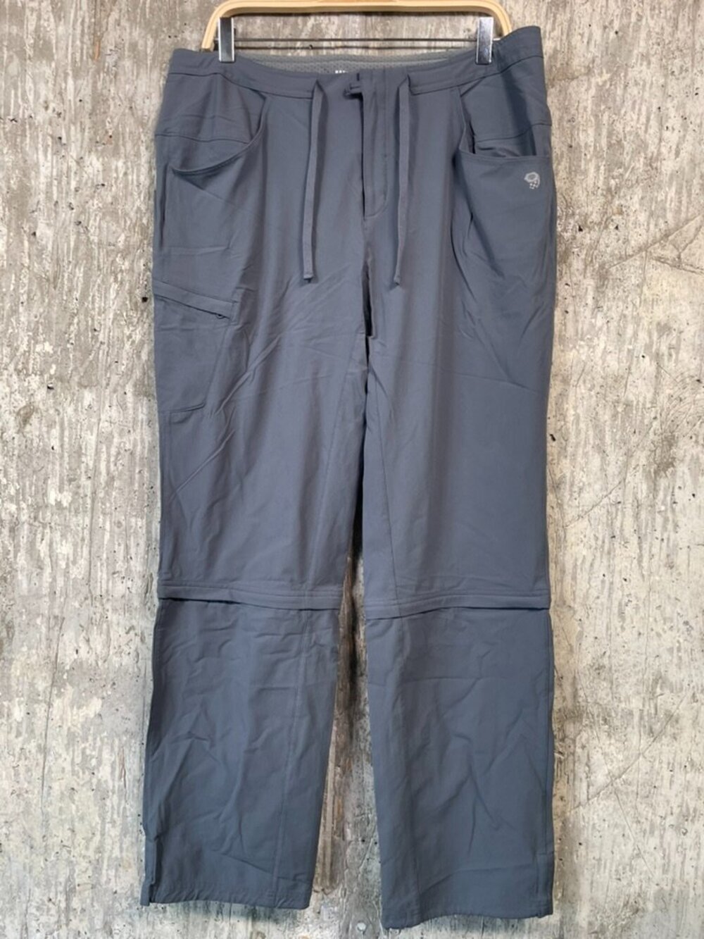 MOUNTAIN HARDWARE Women's Convertible Hiking Pants Size 14/32 in Gray